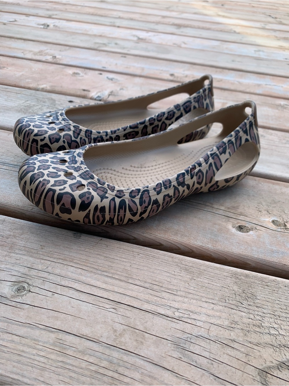 Crocs Kadee Leopard Print Ballet Flats Size 9 Flats Comfort Slip on Shoes Animal
